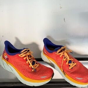 Hoka Clifton 8